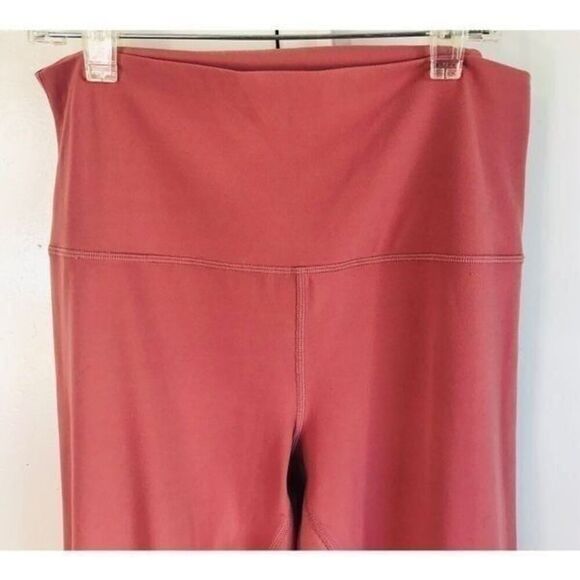 Lululemon Align Crop *21" Soft Cranberry  size 8….0535 - Picture 5 of 6